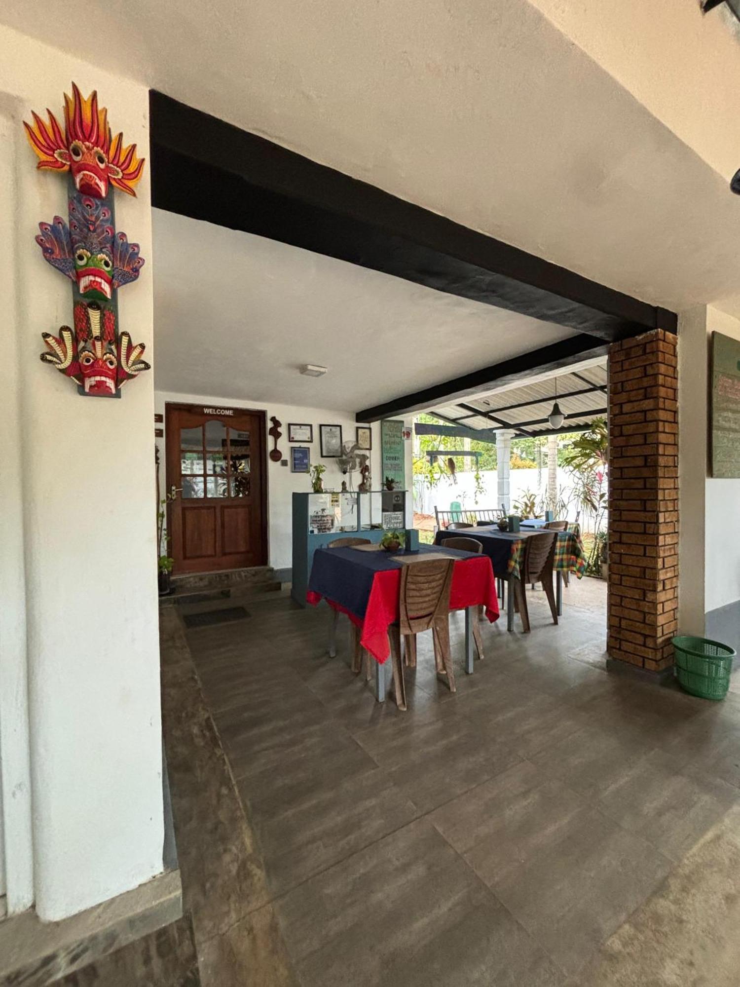 Goalma Family Holiday Resort & Restaurant อนุราธปุระ ภายนอก รูปภาพ